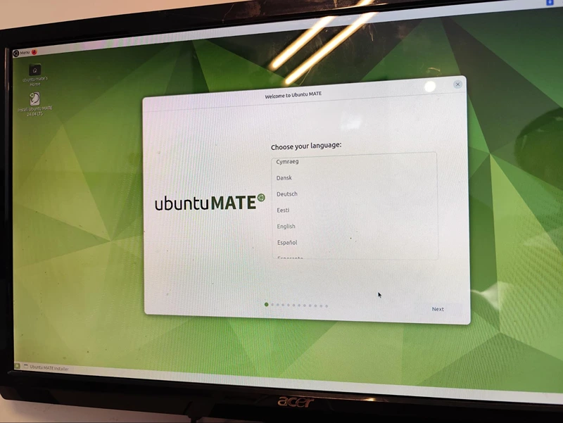 Language selection, Ubuntu mate installer.